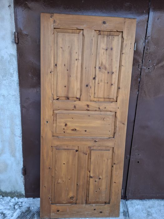 Drzwi drewniane wewnętrzne zewnętrzne