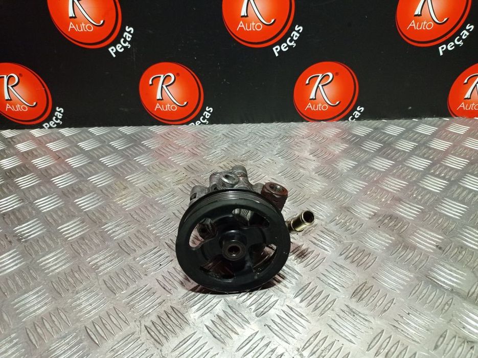 Bomba Direcção Assistida Toyota Avensis (_T25_)