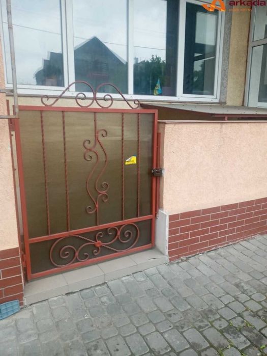 Зається в оренду комерційне приміщення  вул.  Вовчинецька 108 ЦОКОЛЬ