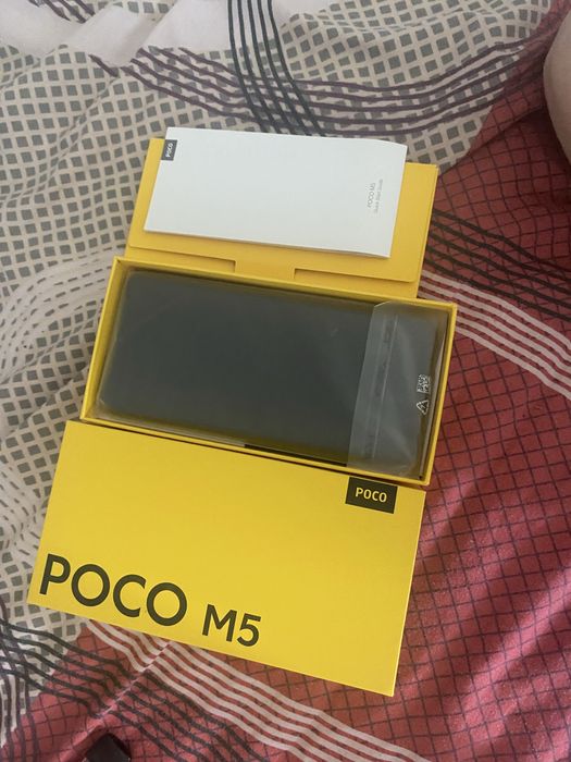 Телефон POCO M5