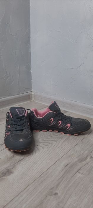 Красовки у гарному стані