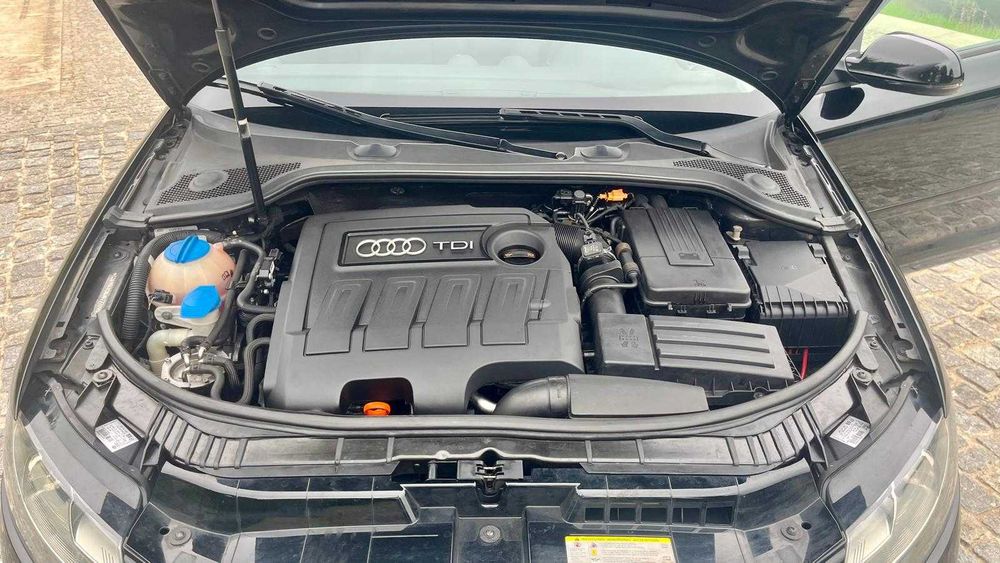 Audi A3 1.6 TDI - Caixa Automática