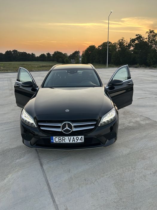 Sprzedam mercedes klasa c 300 de 2021