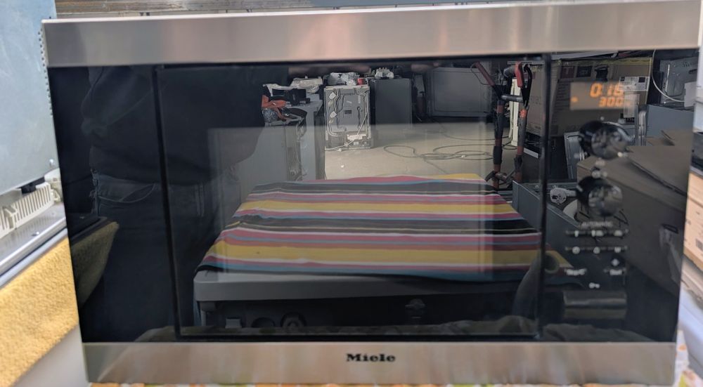 Mikrofalówka MIELE M 8160-1 stan b dobry