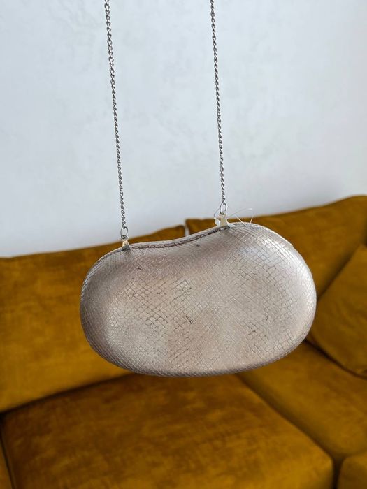 Вінтажний шкіряний клатч від Zara