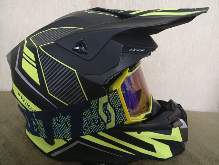 ендуро шолом M(57/58см)