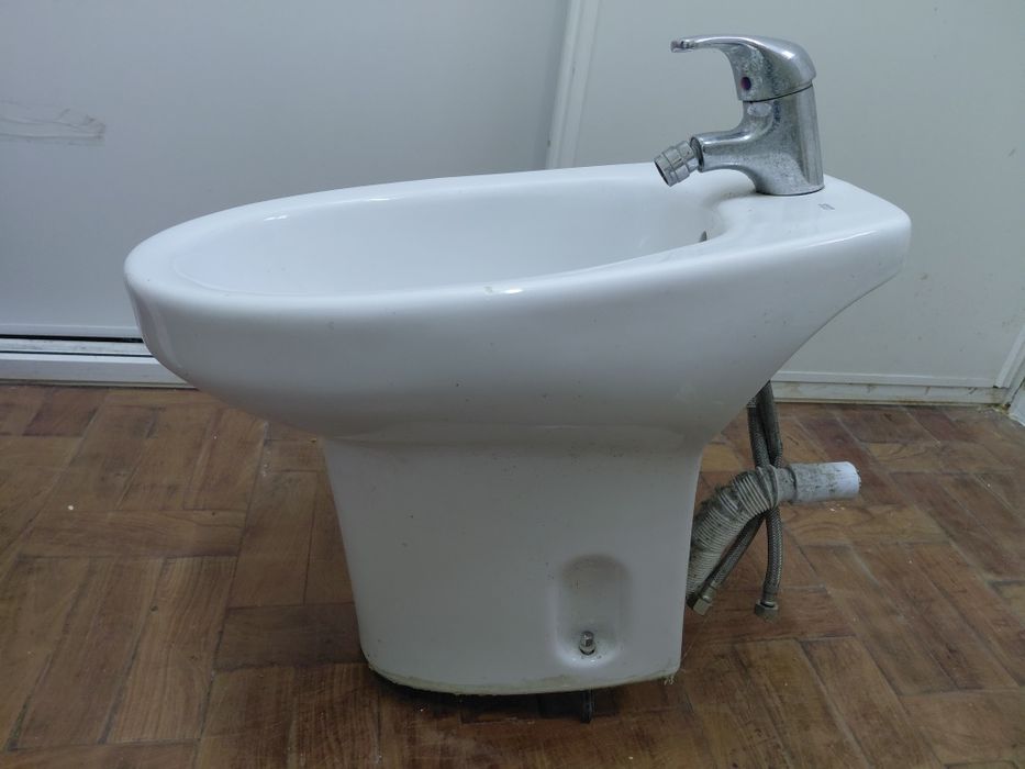 Bidé de Chão Roca