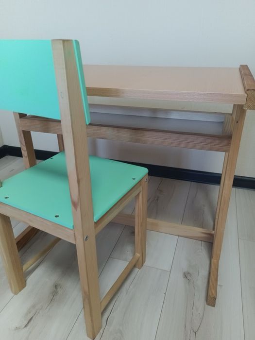 Дитячий столик та стілець, стан нового.Тільки Хм.