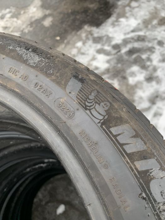 Шини 235/45 R20 Michelin  комплект літо 2023/24 рік 6,5/6,3  мм