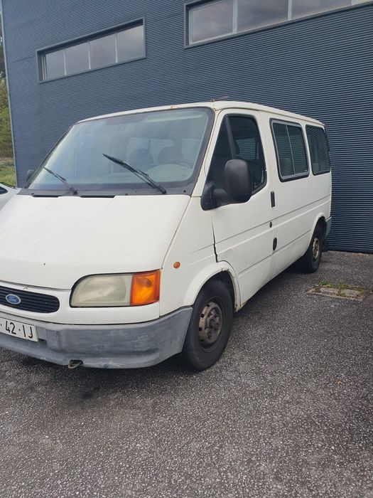 Ford transit 9 lugares