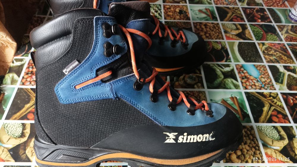 Черевики для альпінізму SIMOND