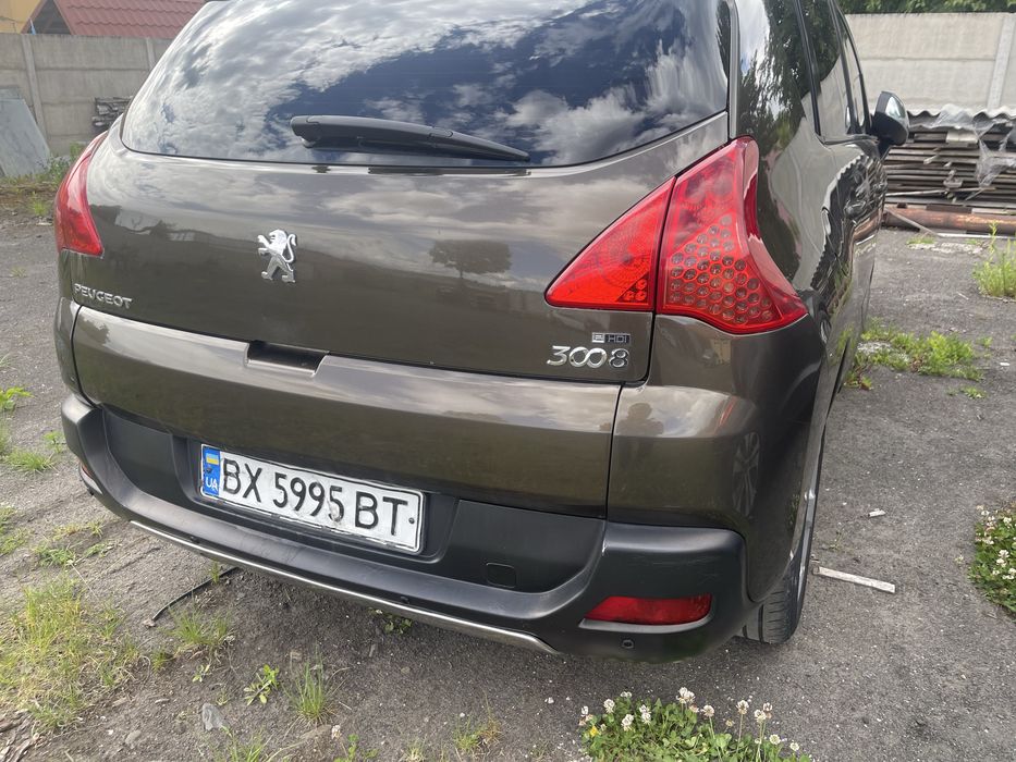 Peugeot 3008.                                        .