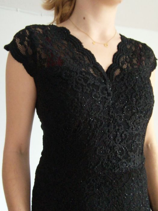 Sukienka  z koronki długa