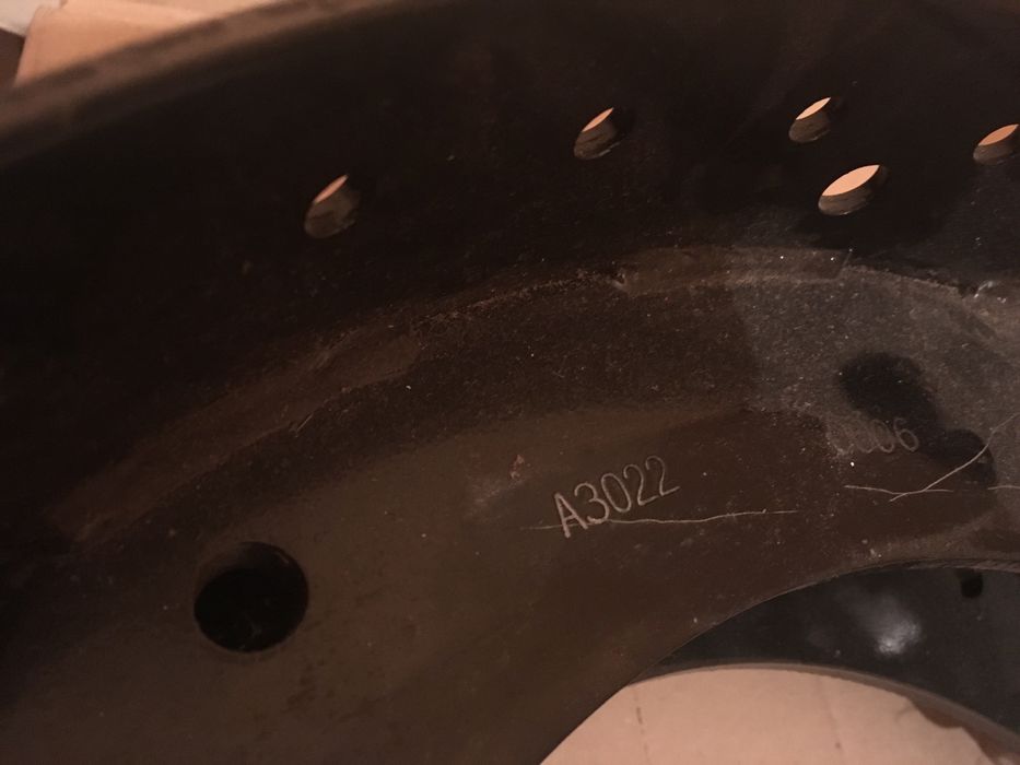 Колодка тормозная BPW 420X200 с роликом