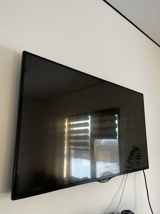 Телевізор LG 42 дюйма smart