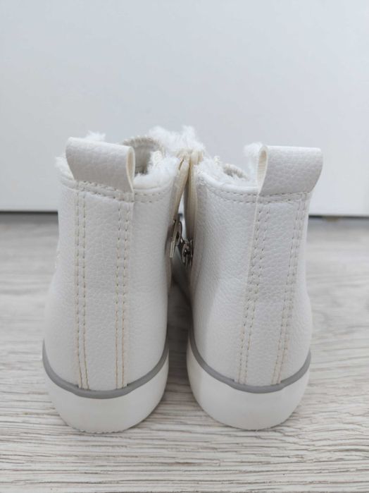 Buty zimowe dziecięce BIG STAR, rozmiar 32, białe – stan jak nowe