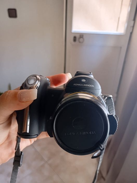 Vendo Maquina fotográfica Konica minolta dimage Z6