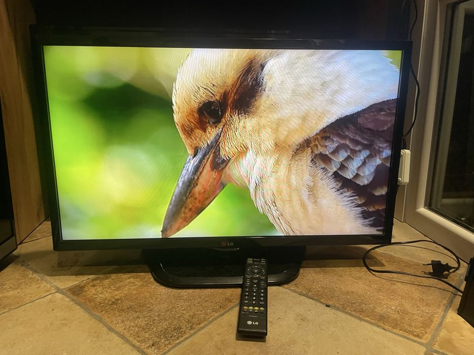 Телевізор lg 32 Full HD