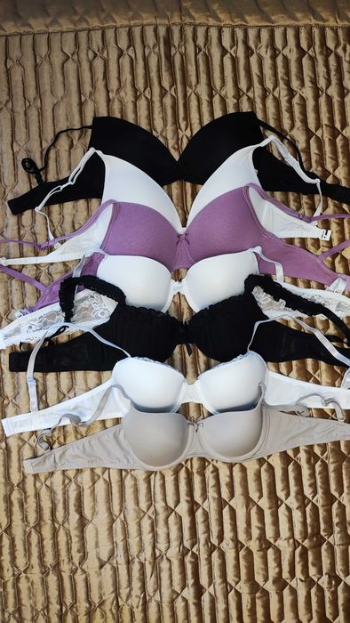 Бюстгальтери  різні  Обʼєм: 75.