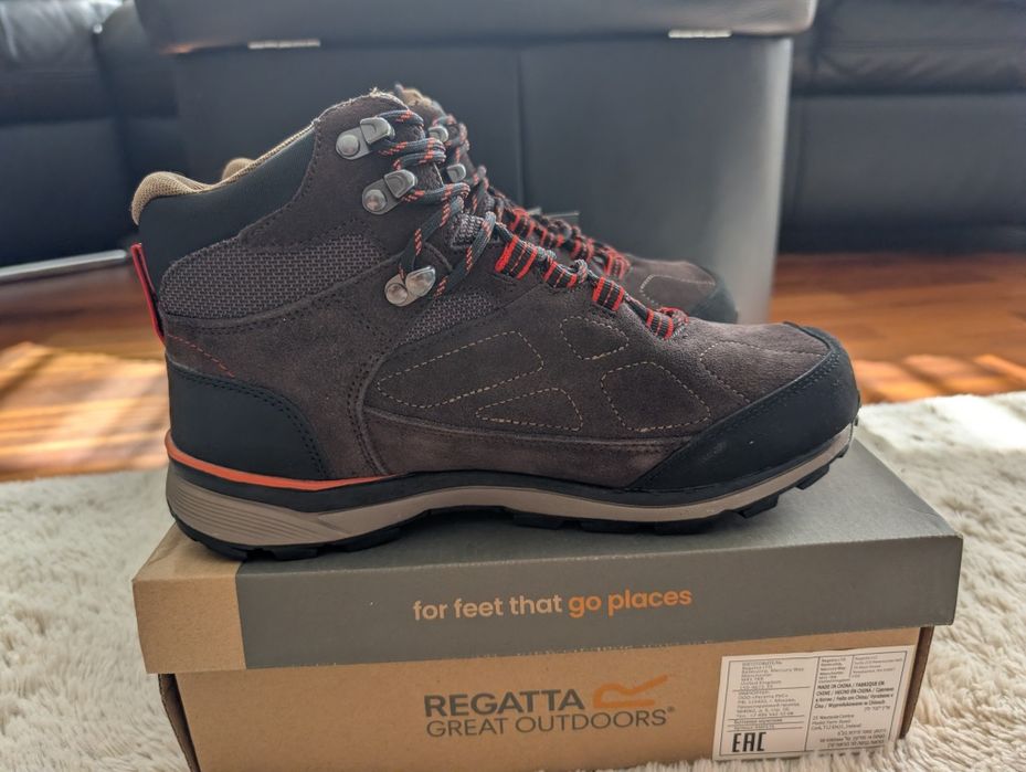 Regatta Samaria suede