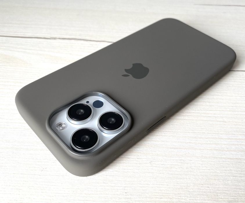 Silicone case Magsafe на iPhone 14 15 PRO MAX чехол на айфон магнитн