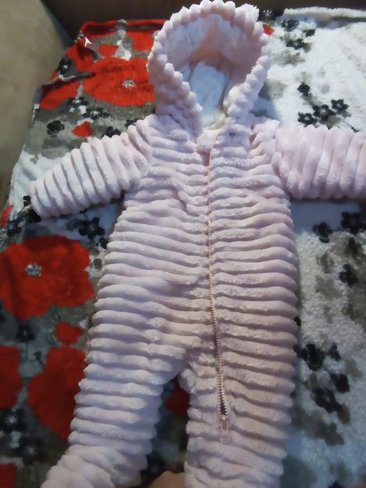 Комбінезон для дівчинки