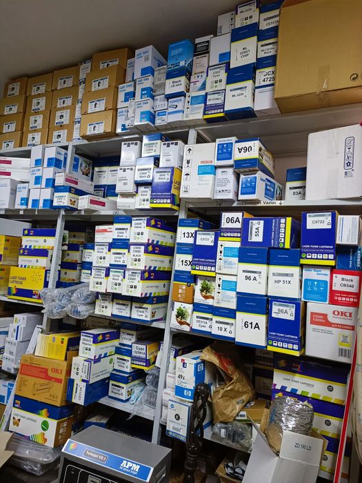 Liquidação máquinas e tinteiros