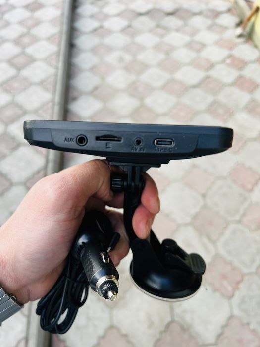 Портативна мультимедіа 7" CarPlay та Android Auto (Бездротова) • Нова