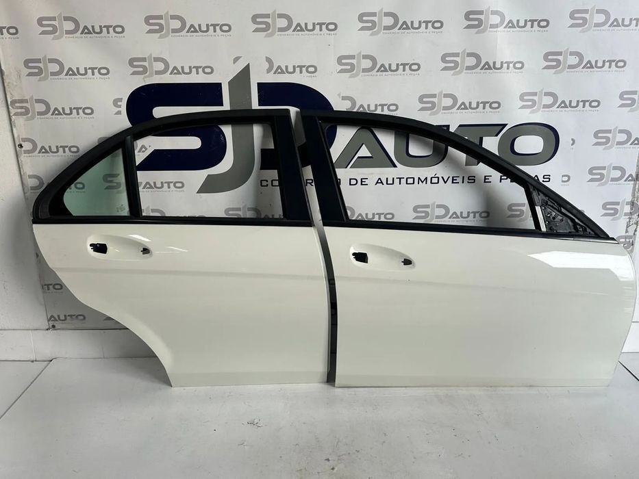Porta Frente / Trás Direita / Esquerda - Mercedes C (W204)