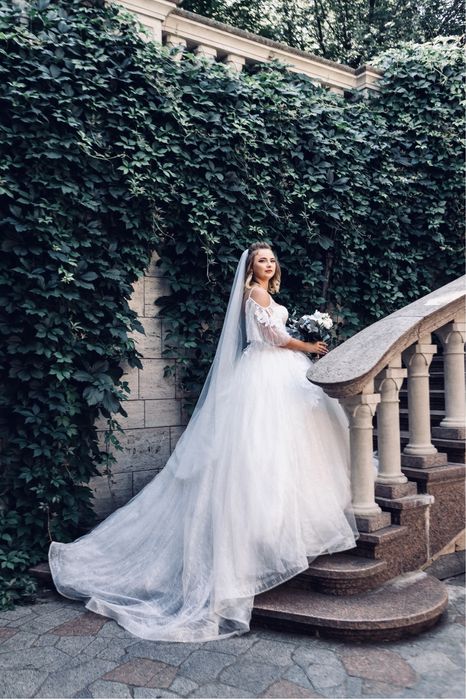 Шикарное свадебное платье