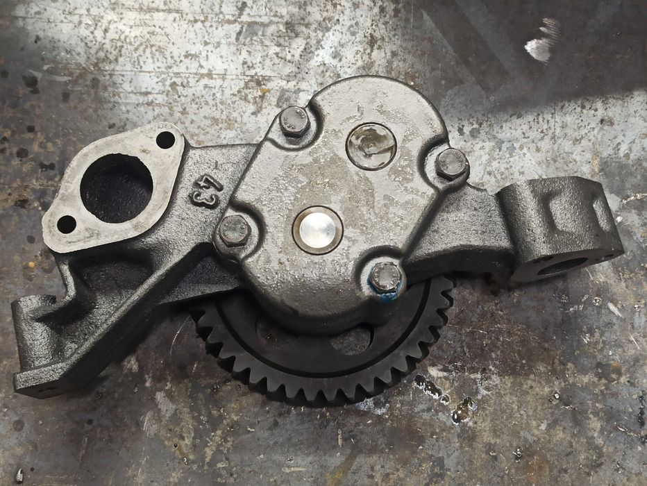 Pompa oleju Mercedes Actros MP2 MP3 OM501