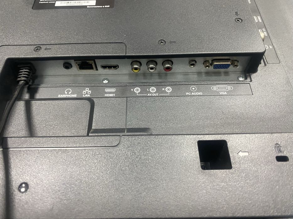 Телевизор Ergo LE32CT2500AK SMART б/у