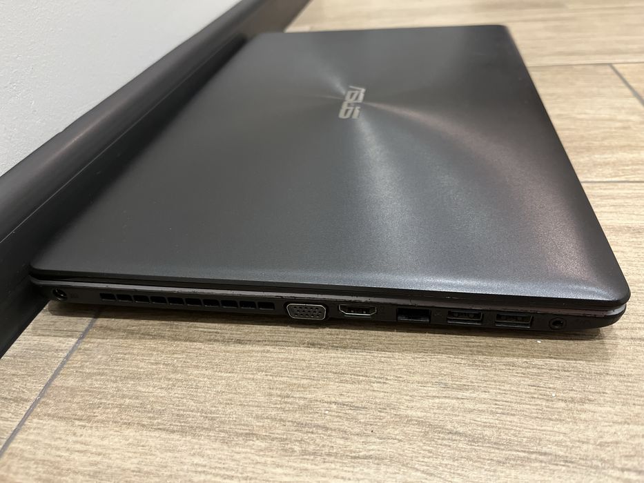 Ноутбук Asus X550L