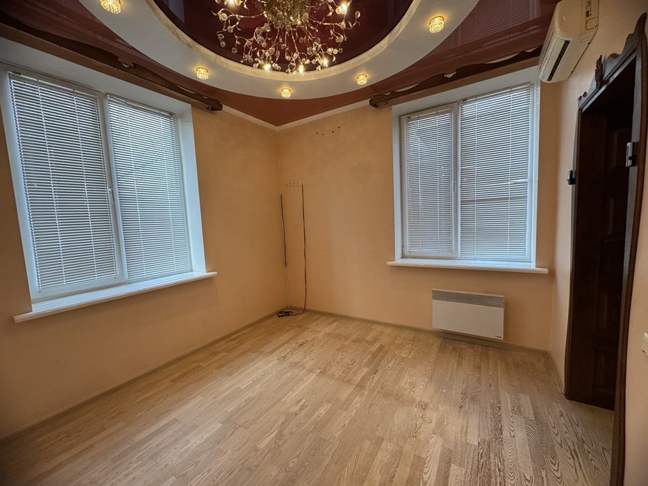 Продам сталінку з індивідуальним опаленням