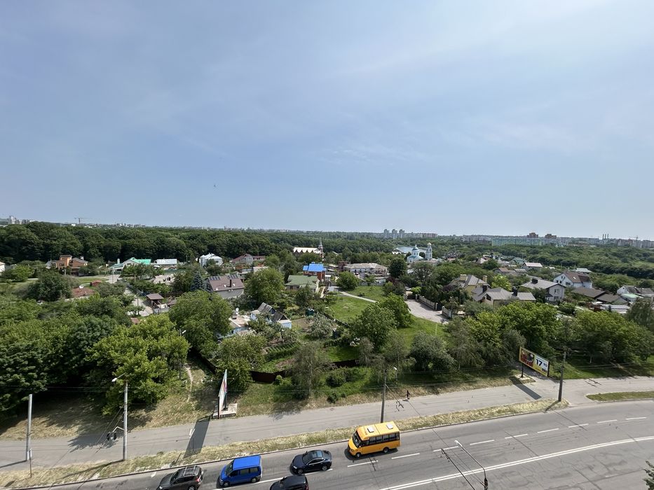 Продаж 3-ри кімнатна Весняна 9, Половки