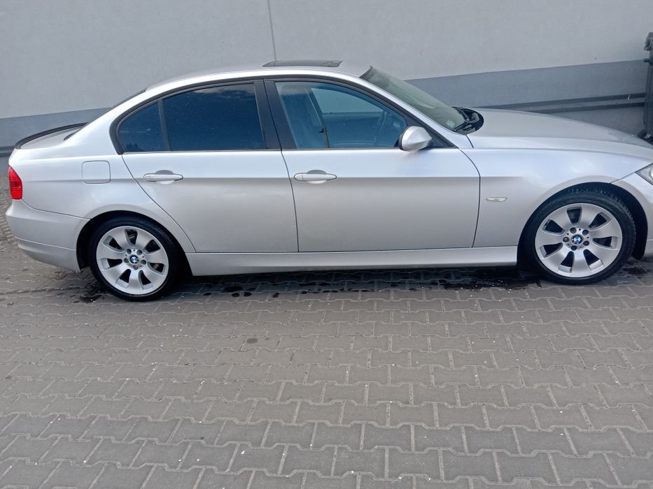 BMW 320 I , 2.0 benzyna , 2006r  , 170 tyś.km przebieg