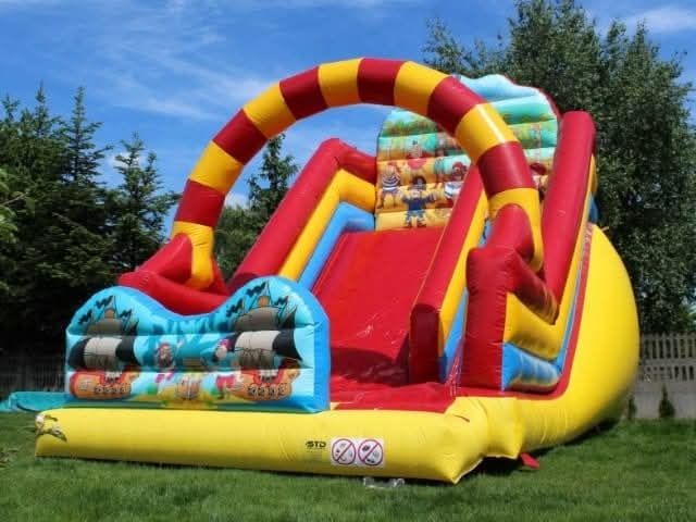 Zjeżdżalnia zamek ślizg dmuchaniec dmuchany impreza komunia urodziny
