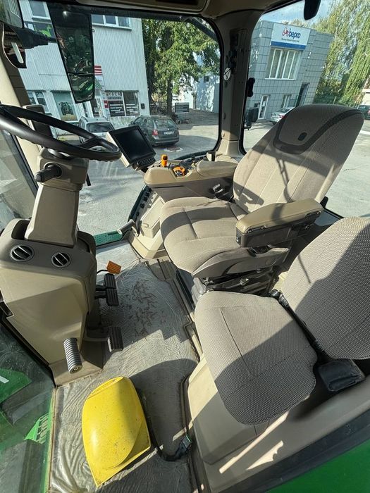 трактор JOHN DEERE 8R370 2600мот год