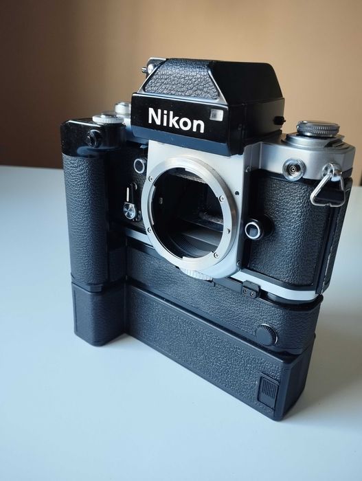 Nikon F2 + motor MD3 + MB-2