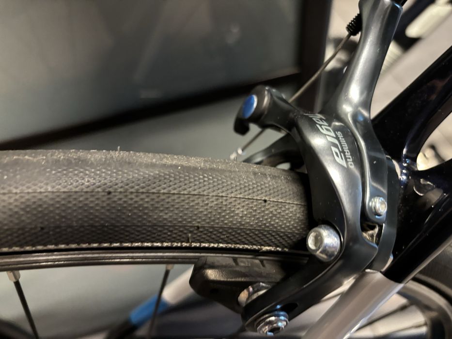 Rower szosowy LAPIERRE SENSIUM 300 full carbon stan idealny