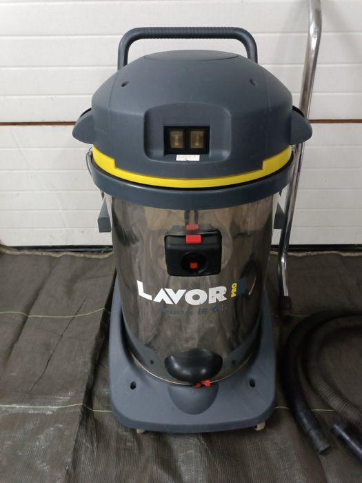 Потужний 3000W будівельний пилосос Lavor Taurus Ir