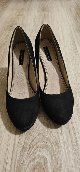 Buty na obcasie, rozmiar 39