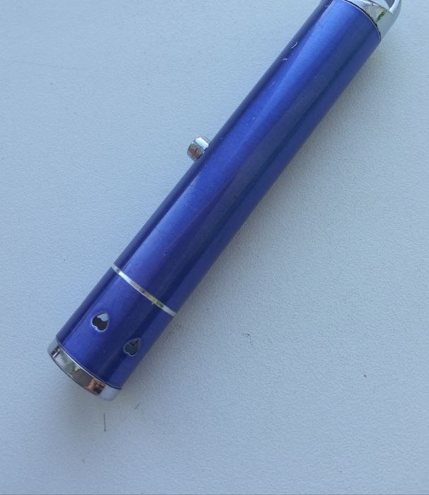 Лазер ліхтарик та брелоки