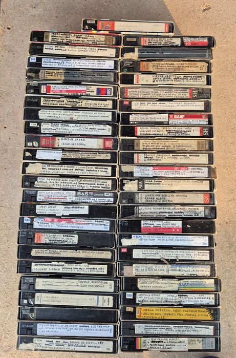 Kasety VHS 47 sztuk 5 zł za sztuke.
