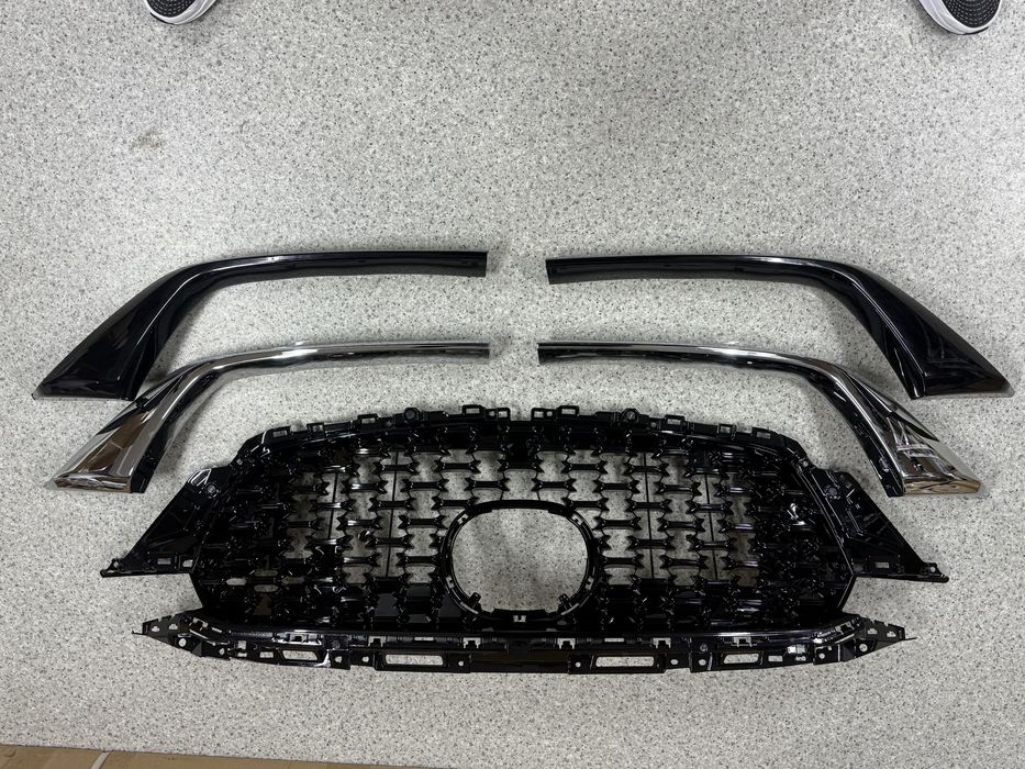 Решетка гриль Mazda CX5 22-25 год глянец