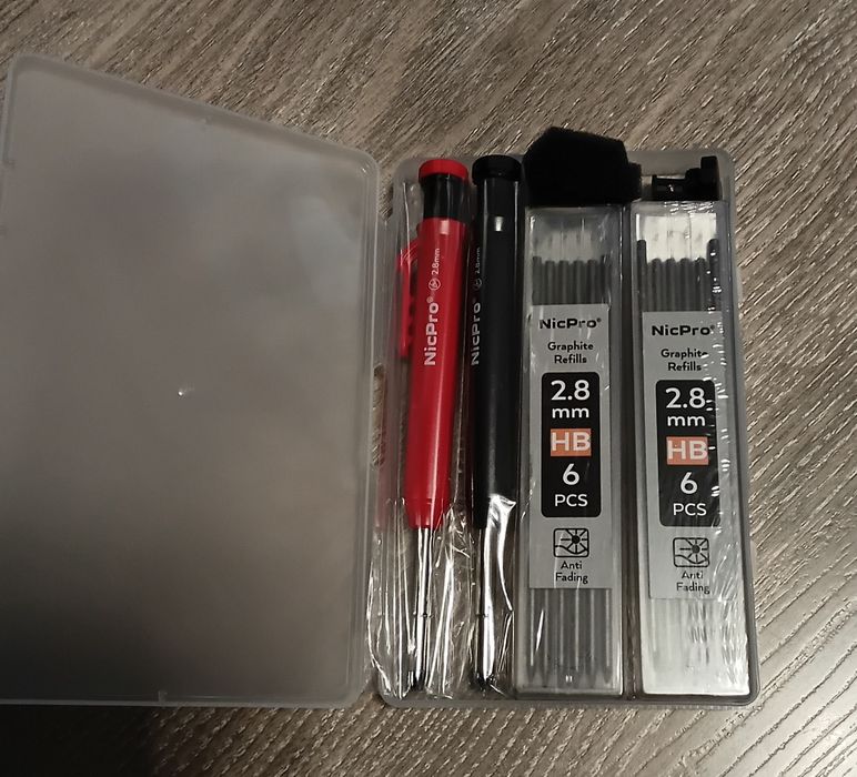 Столярний  цанговий олівец  NicPro 2.8mm, новий.