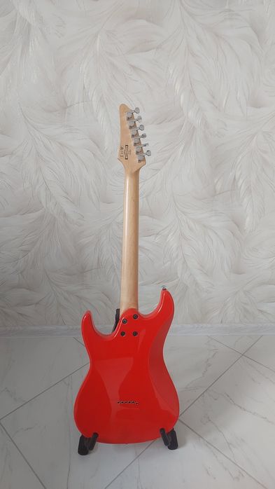 Електрогітара Ibanez Azes31