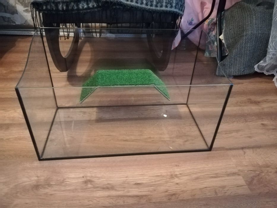 Продам черепашник б/у