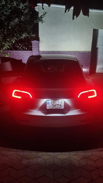 Tesla model 3 Long Range 75