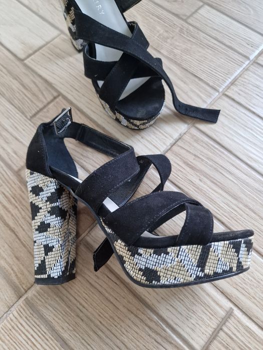 Buty na słupku Jenny Fairy 35